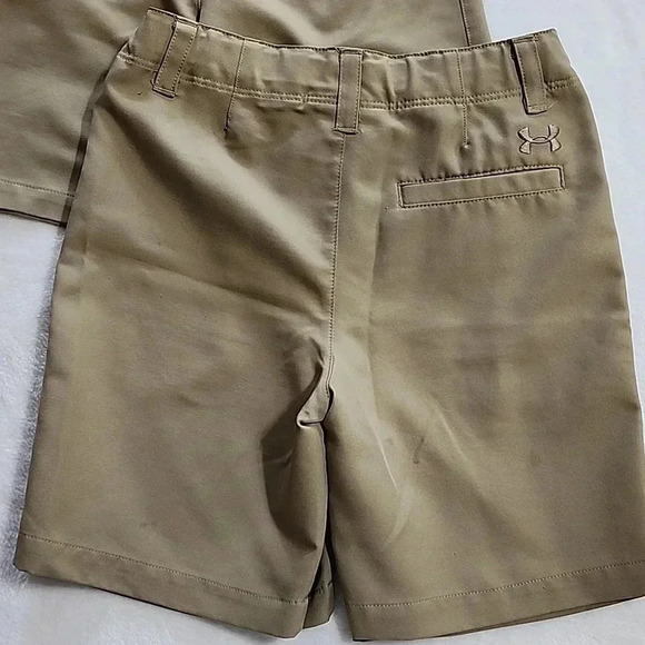 Boys Under Armour Golf Medal Play Short Set of 3 Pairs, Khaki, Size 5, PreOwned - Picture 5 of 12